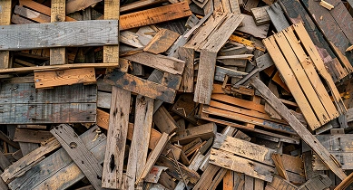 Shipping Pallets (Whole & Broken)