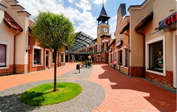 Mixed Retail & Shopping Centers